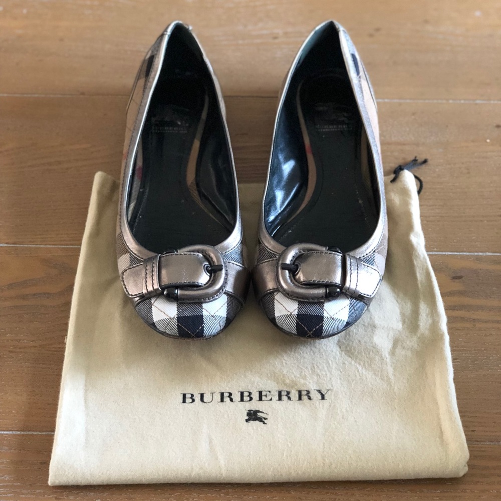Burberry quilted flats